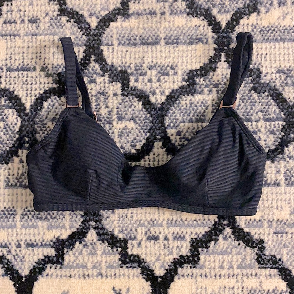 Bikini top